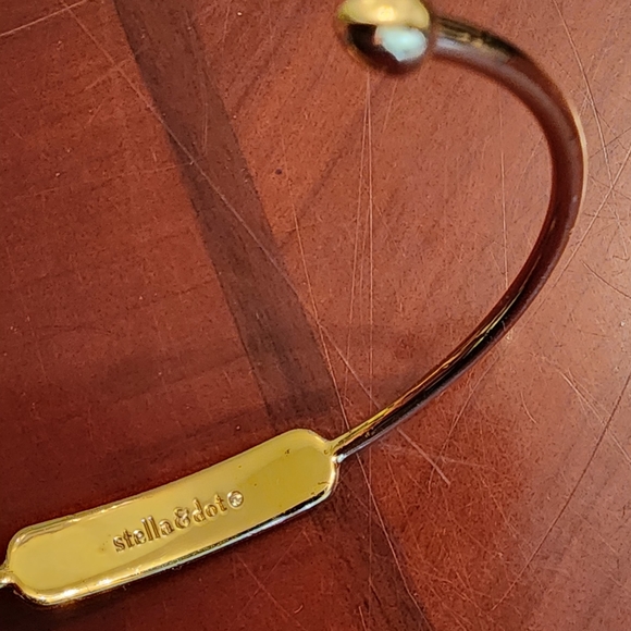 stella & dot gold tone bangle - Picture 7 of 11